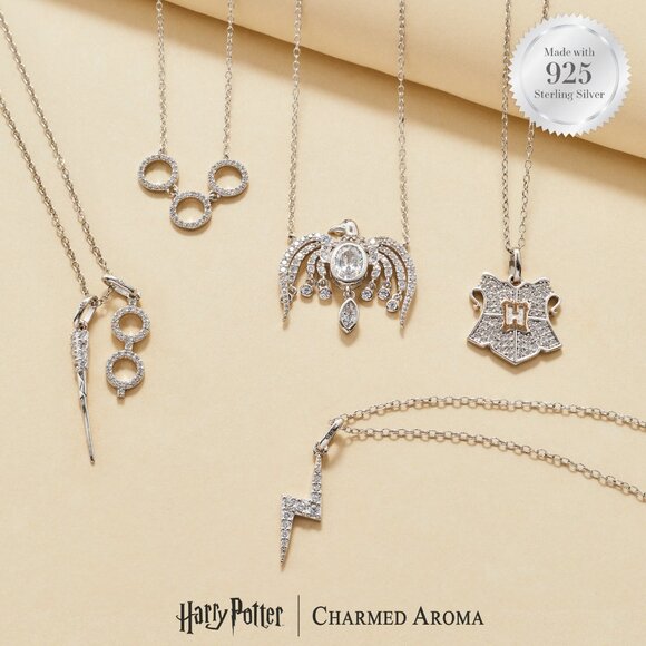 Official Harry Potter Hogwarts Crest Necklace, 925 Sterling Silver - Picture 2 of 3